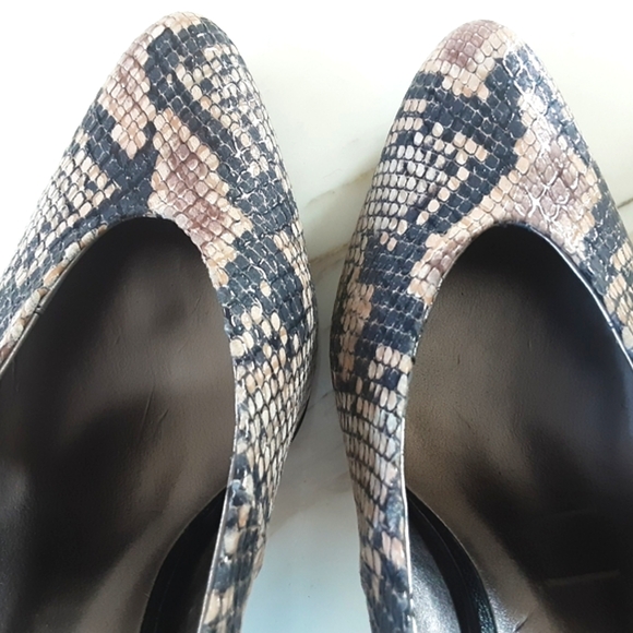 J. RENEE Frenzy Snakeskin Pumps Sz 8.5M - Picture 9 of 11